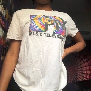 “MTV” graphic tee